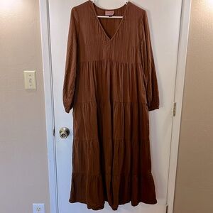 Universal Thread V neck tiered maxi dress Size Small